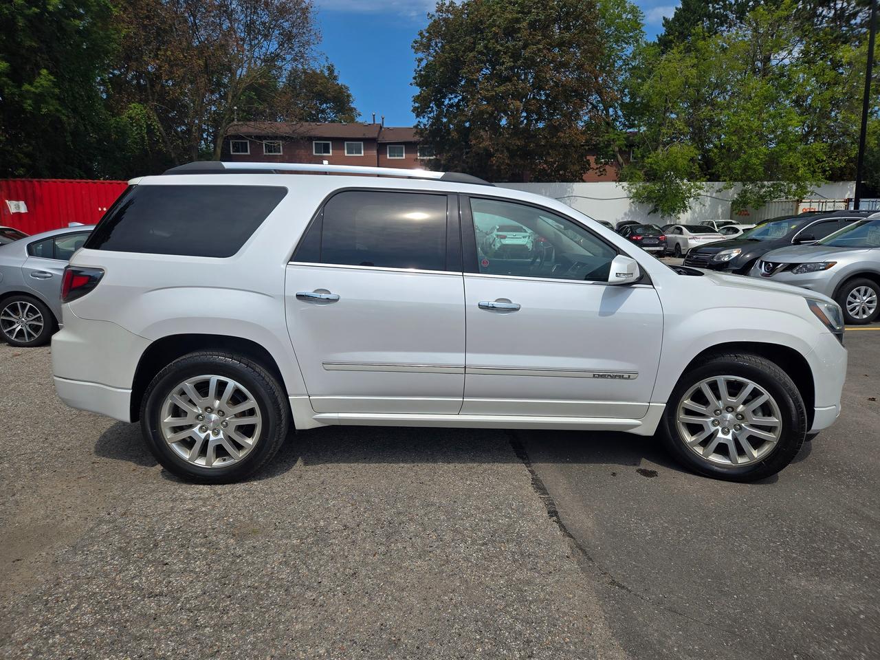 2016 GMC Acadia Denali Photo