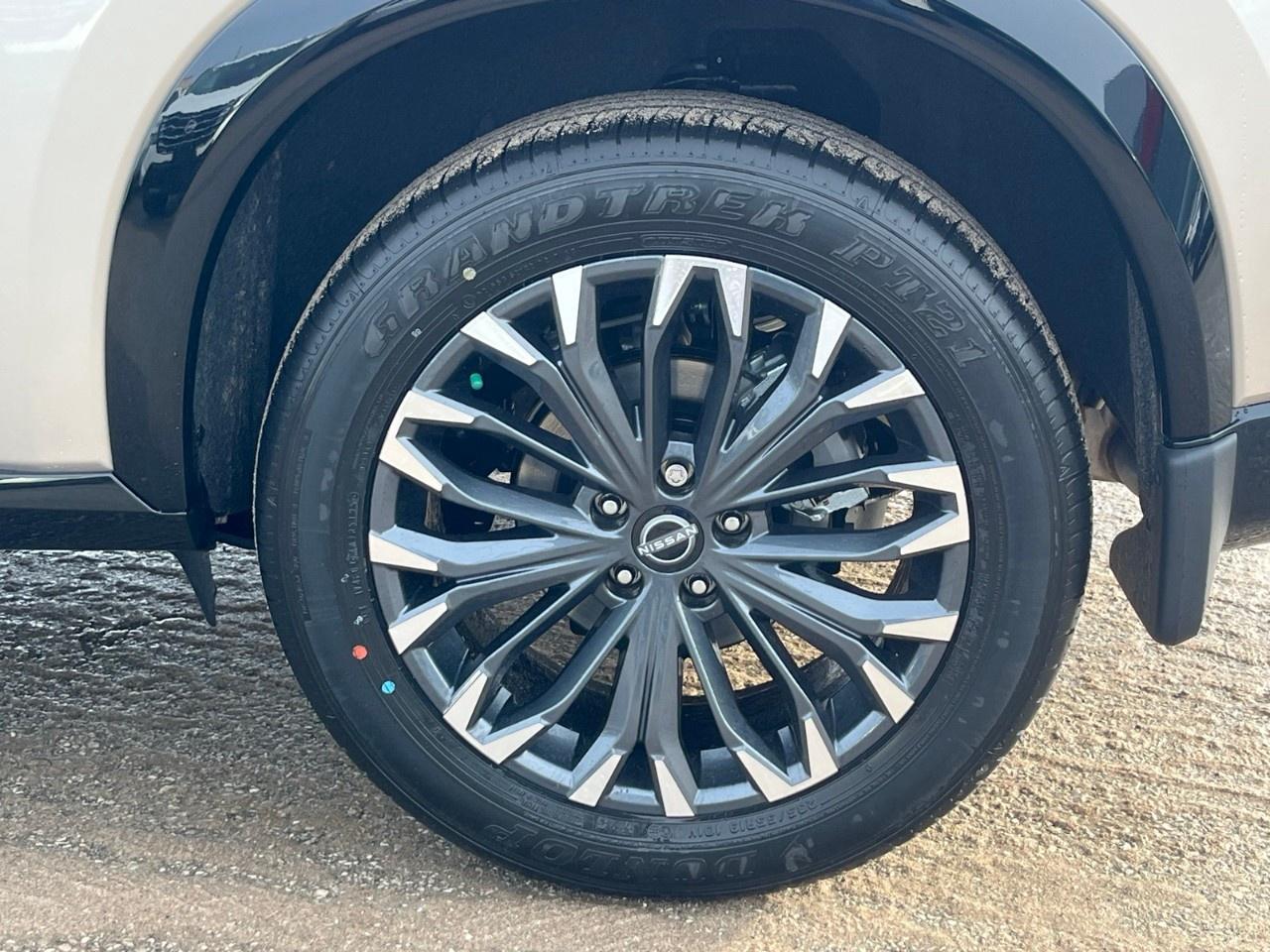 2026 Nissan Rogue AWD Platinum Photo