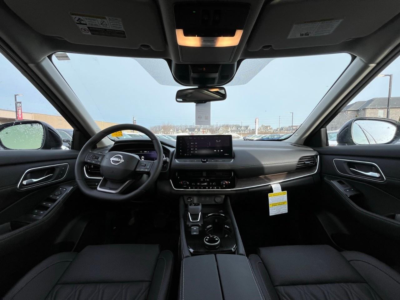 2026 Nissan Rogue AWD Platinum Photo