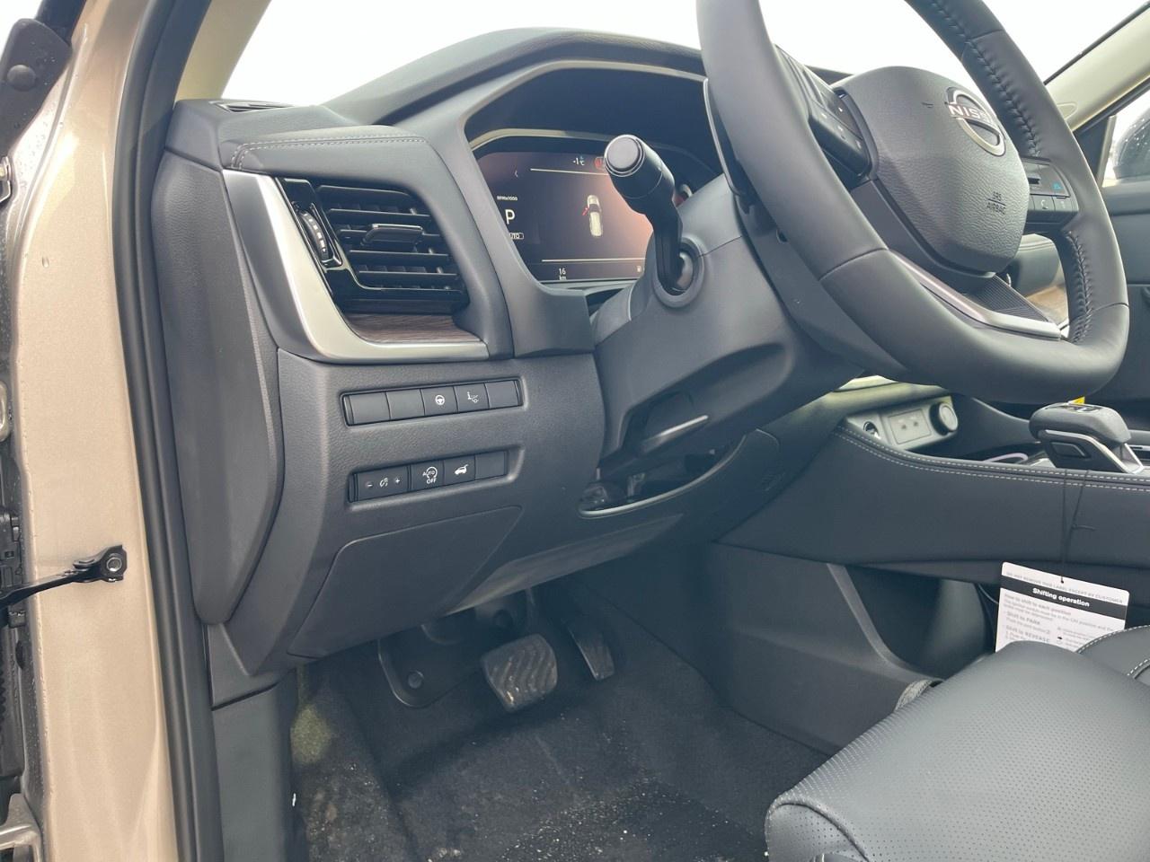 2026 Nissan Rogue AWD Platinum Photo