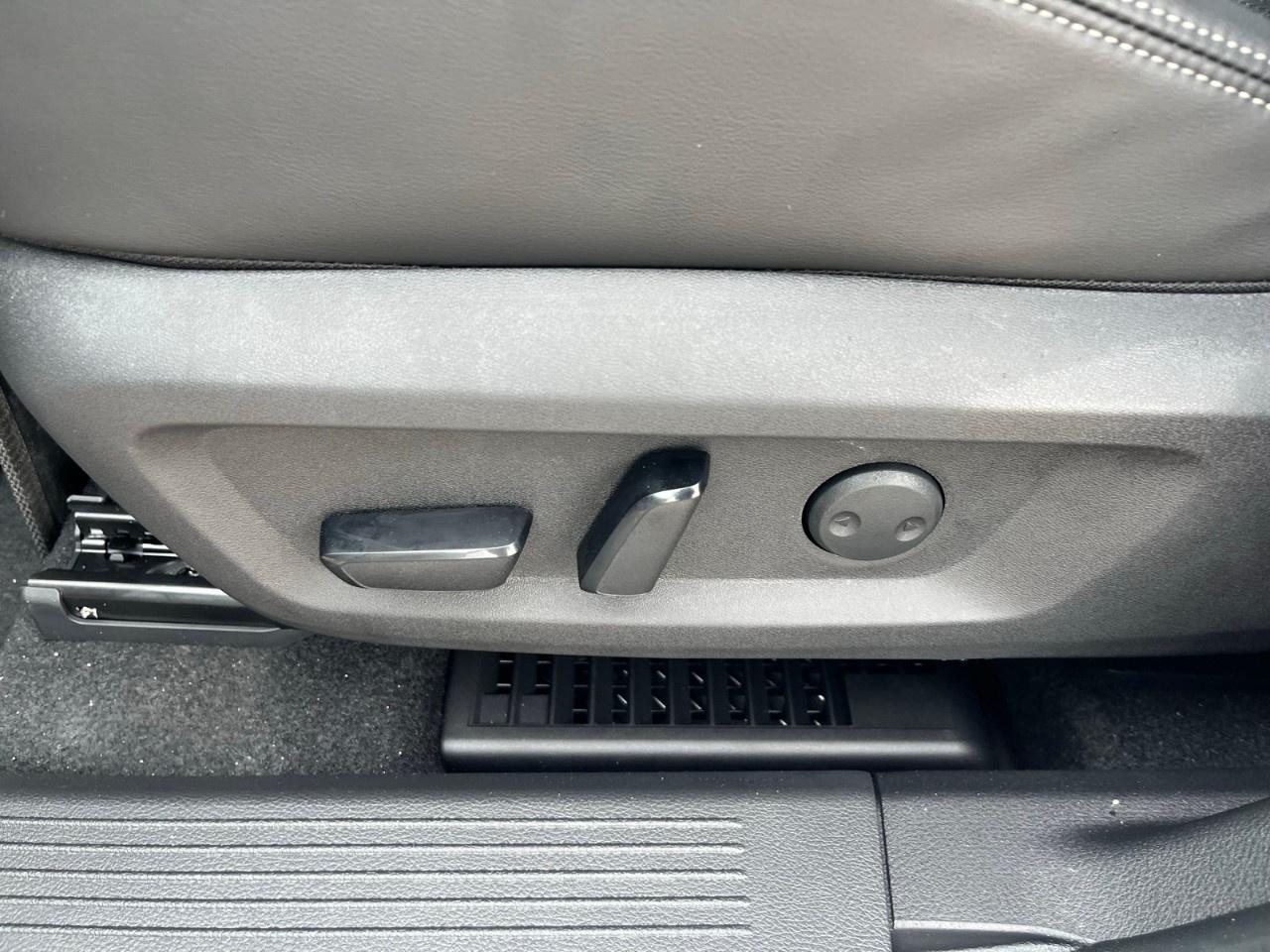 2026 Nissan Rogue AWD Platinum Photo