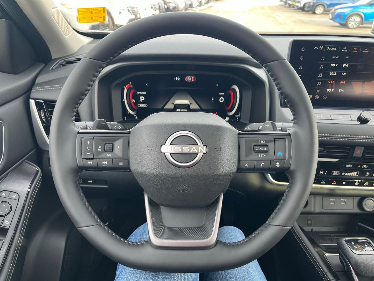 2026 Nissan Rogue AWD Platinum Photo