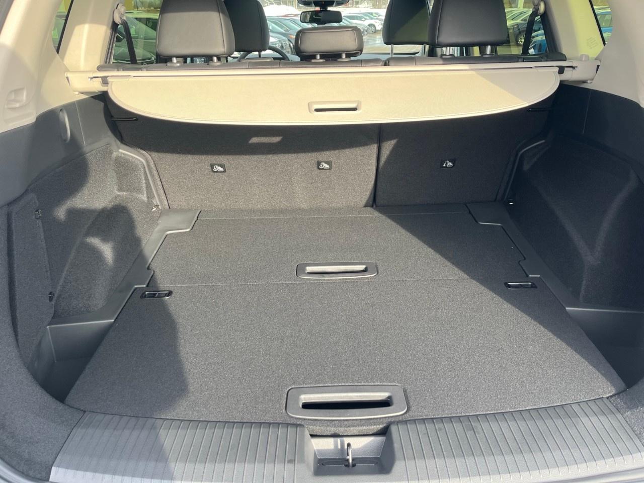 2026 Nissan Rogue AWD Platinum Photo