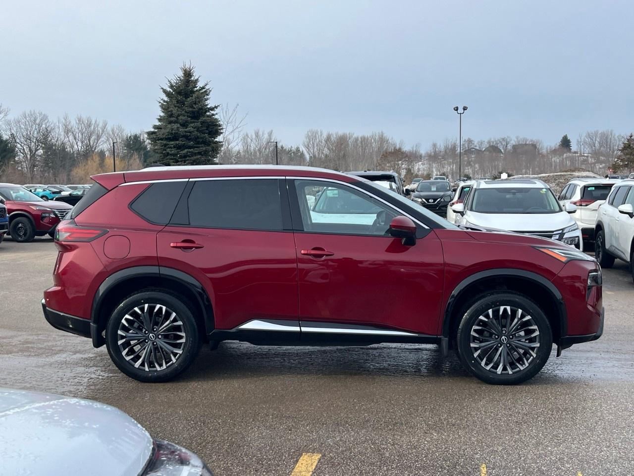 2026 Nissan Rogue AWD Platinum Photo