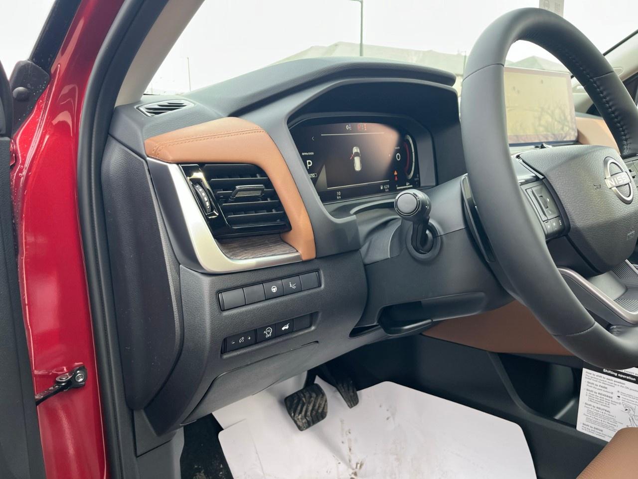 2026 Nissan Rogue AWD Platinum Photo