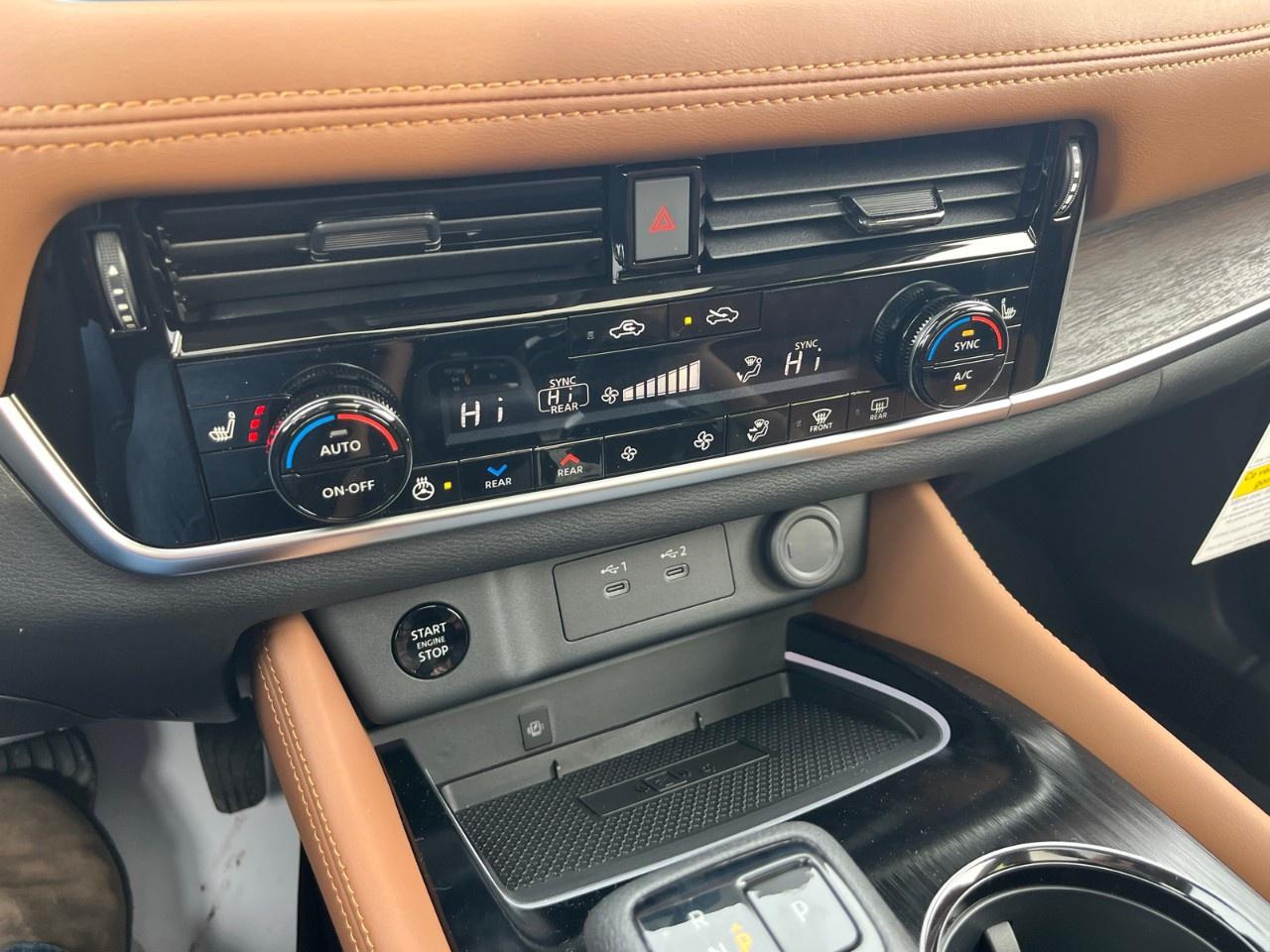 2026 Nissan Rogue AWD Platinum Photo