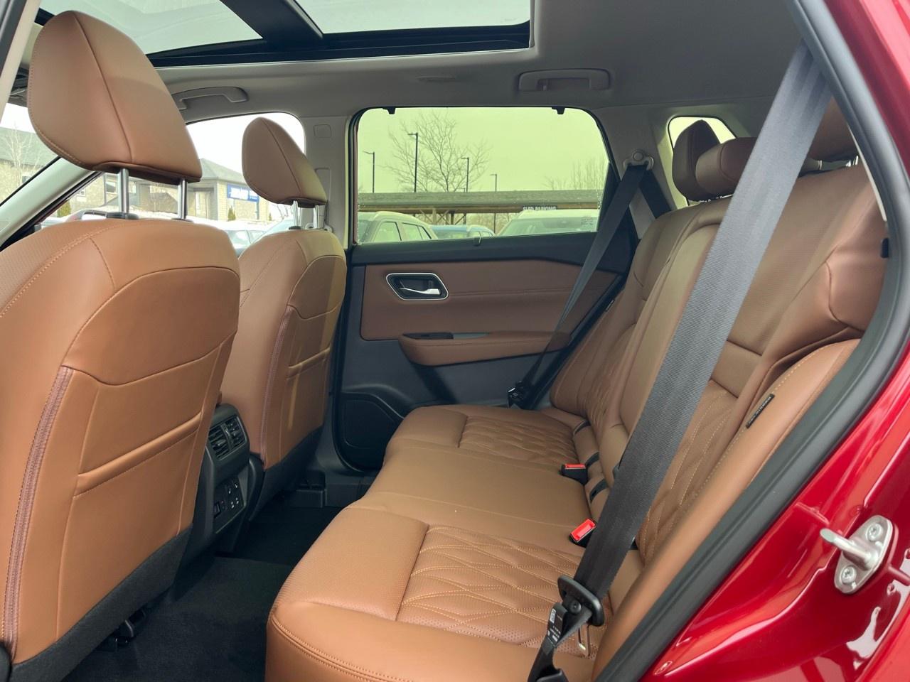 2026 Nissan Rogue AWD Platinum Photo