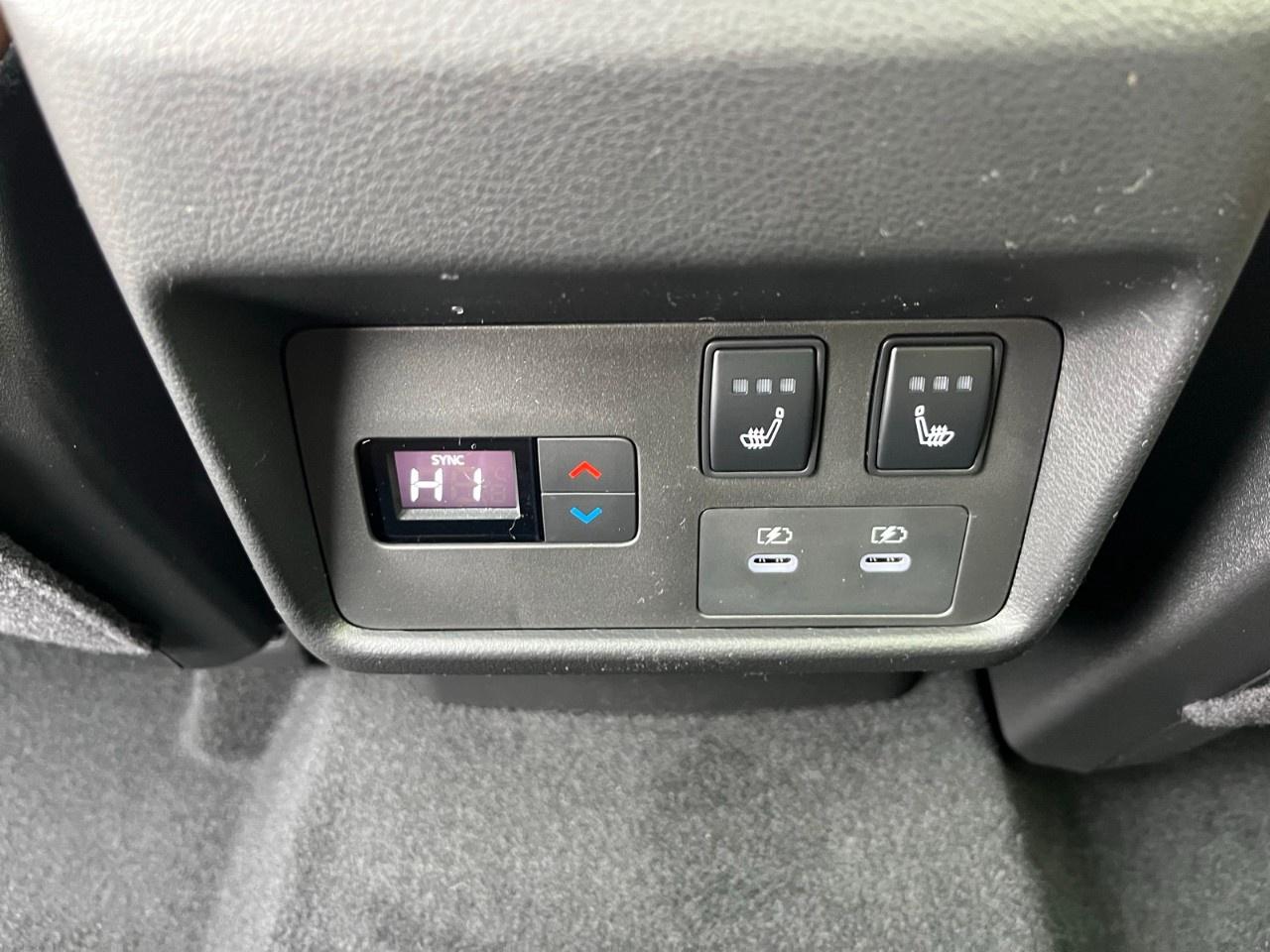 2026 Nissan Rogue AWD Platinum Photo