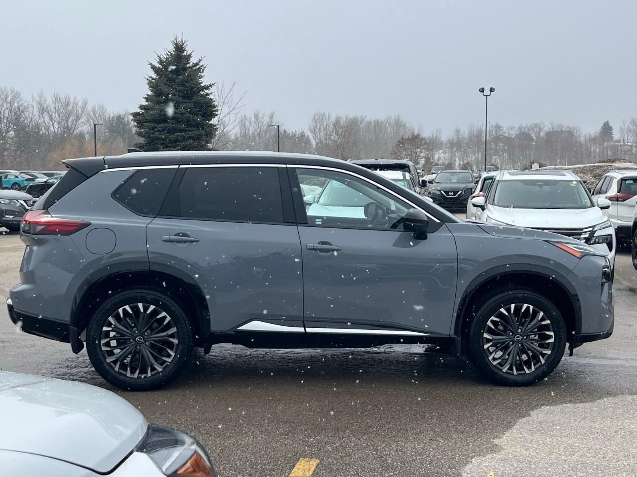 2026 Nissan Rogue AWD Platinum Photo