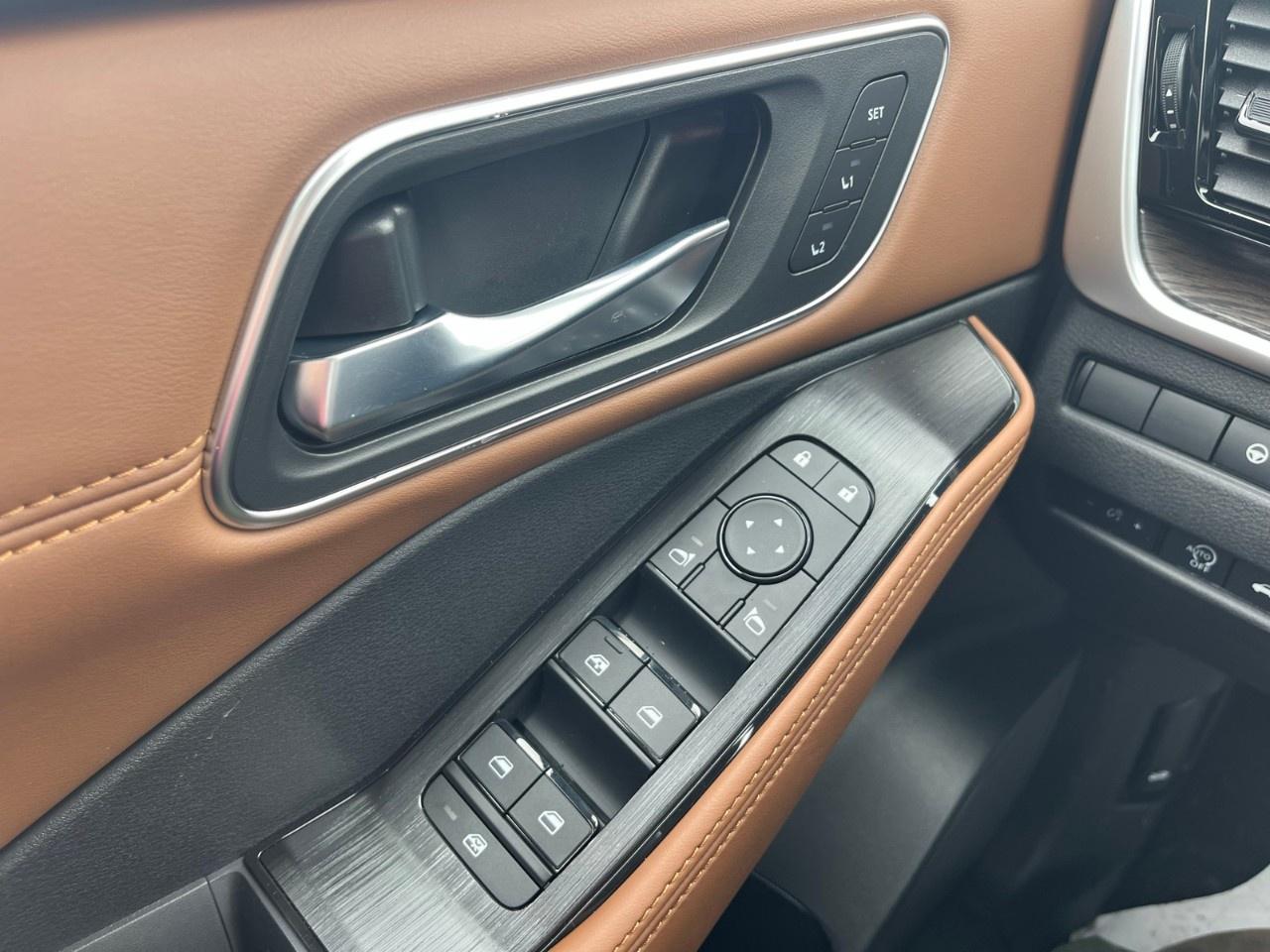 2026 Nissan Rogue AWD Platinum Photo