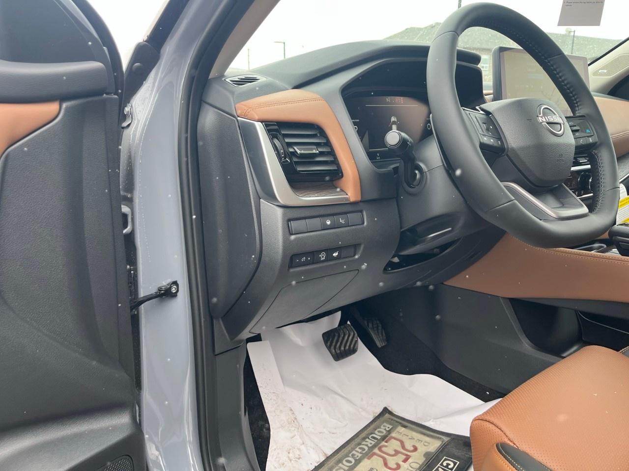 2026 Nissan Rogue AWD Platinum Photo