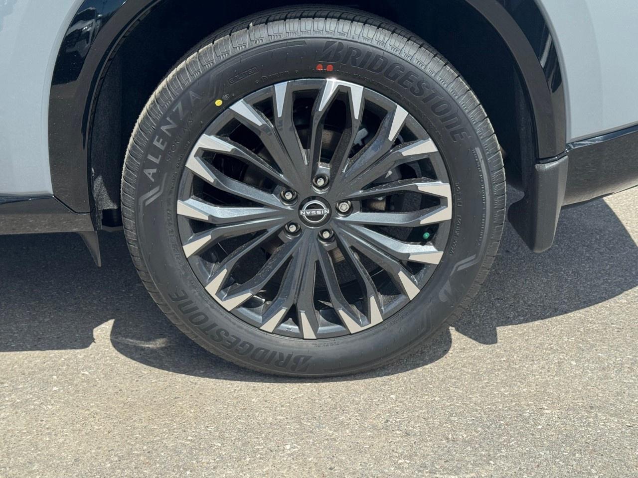 2026 Nissan Rogue AWD Platinum Photo