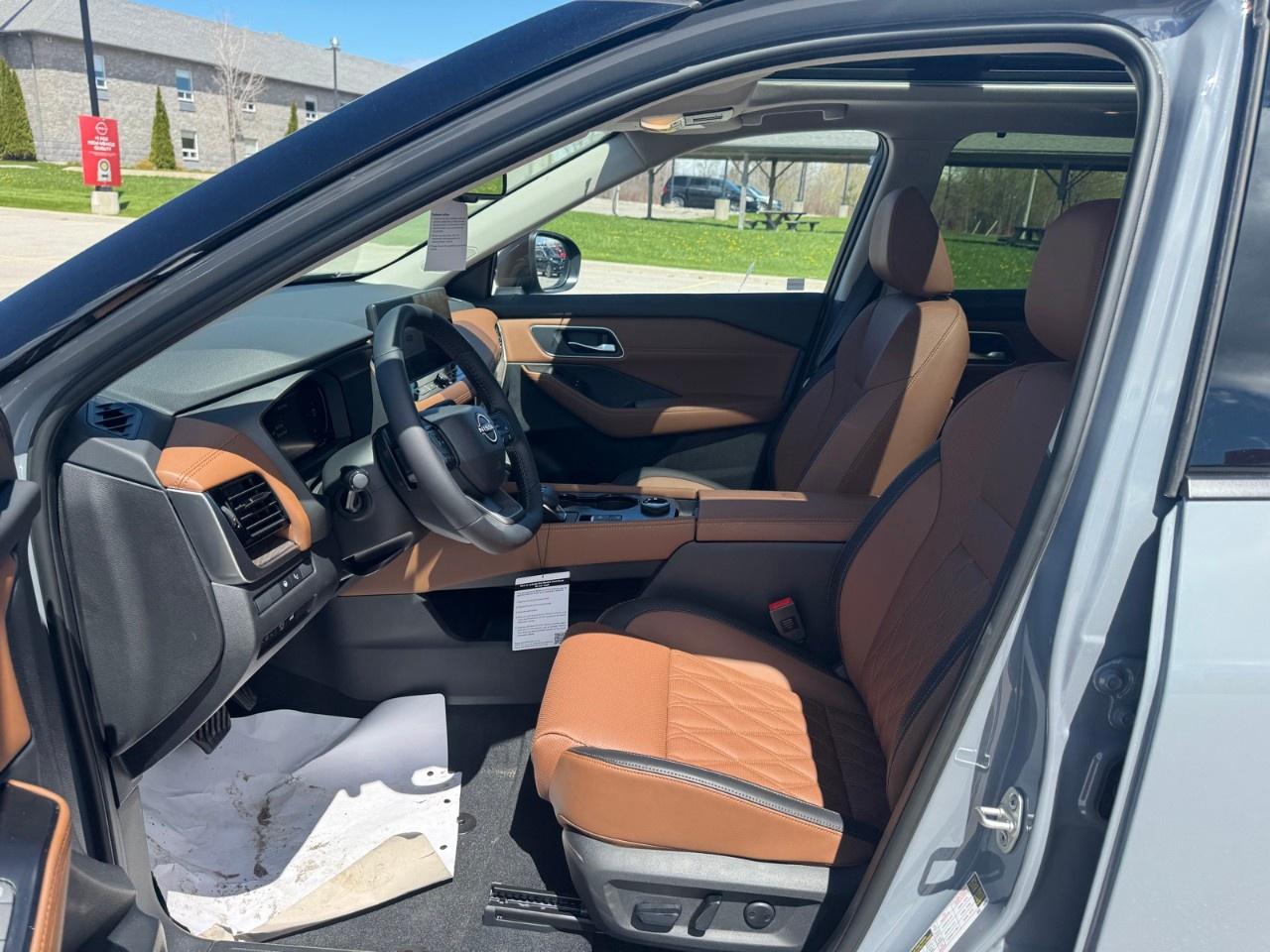 2026 Nissan Rogue AWD Platinum Photo