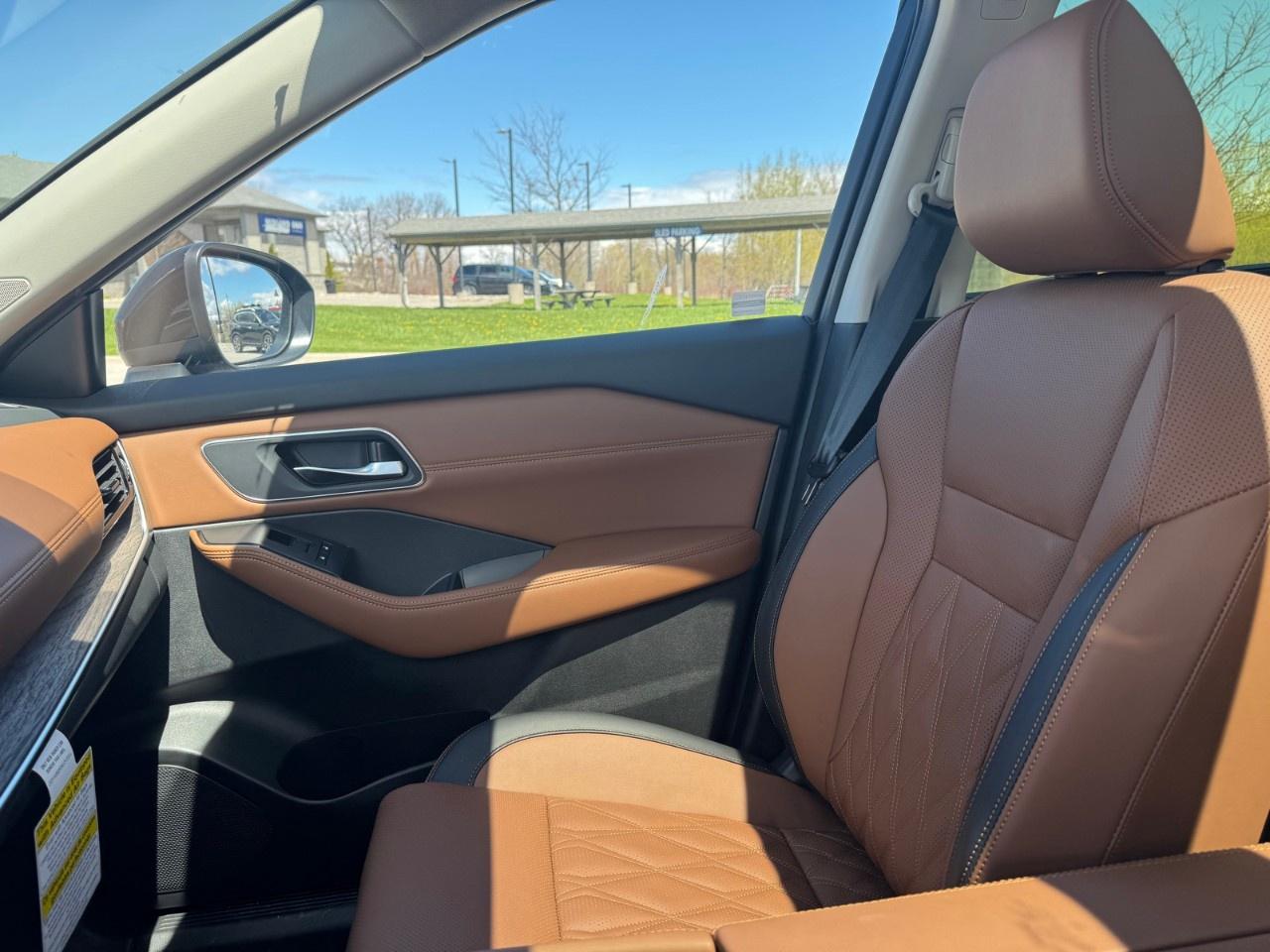 2026 Nissan Rogue AWD Platinum Photo