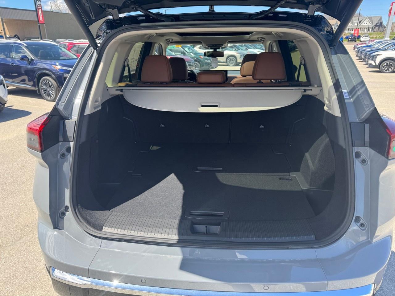 2026 Nissan Rogue AWD Platinum Photo