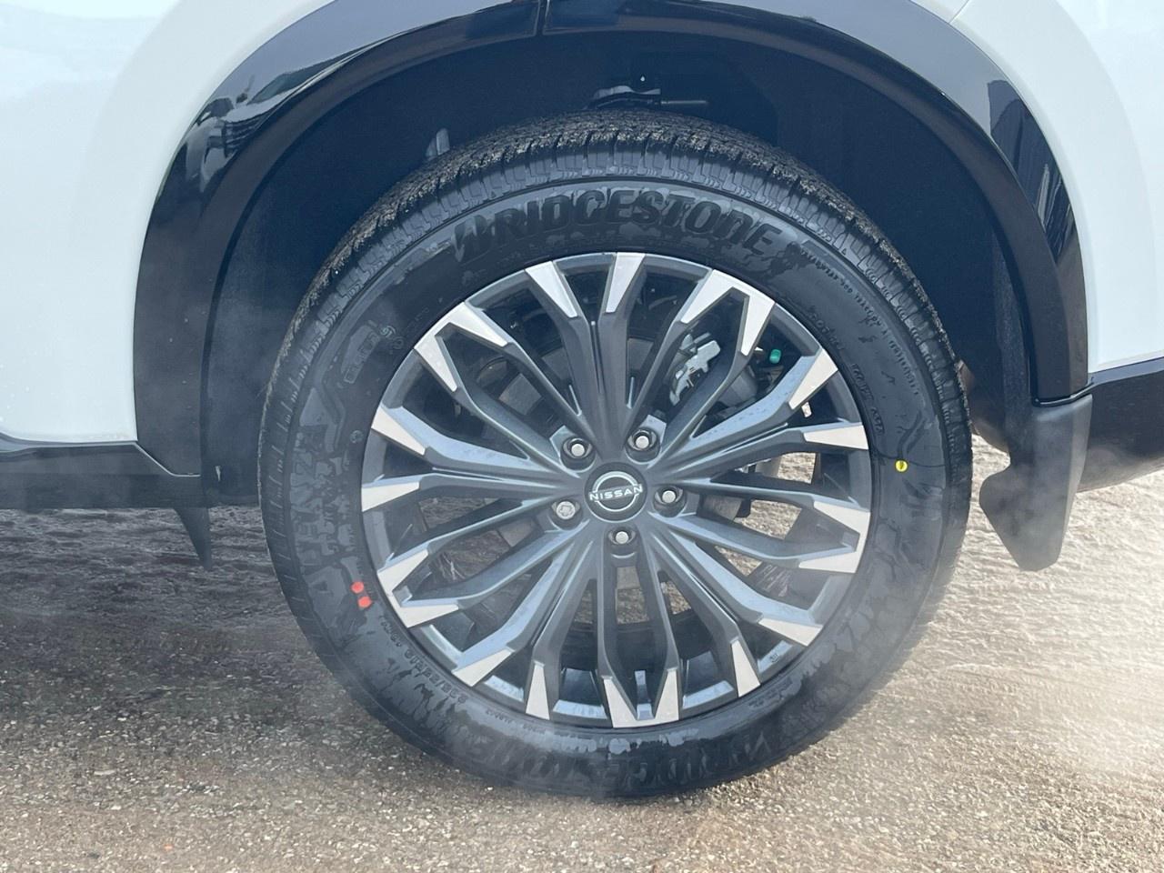 2026 Nissan Rogue AWD Platinum Photo