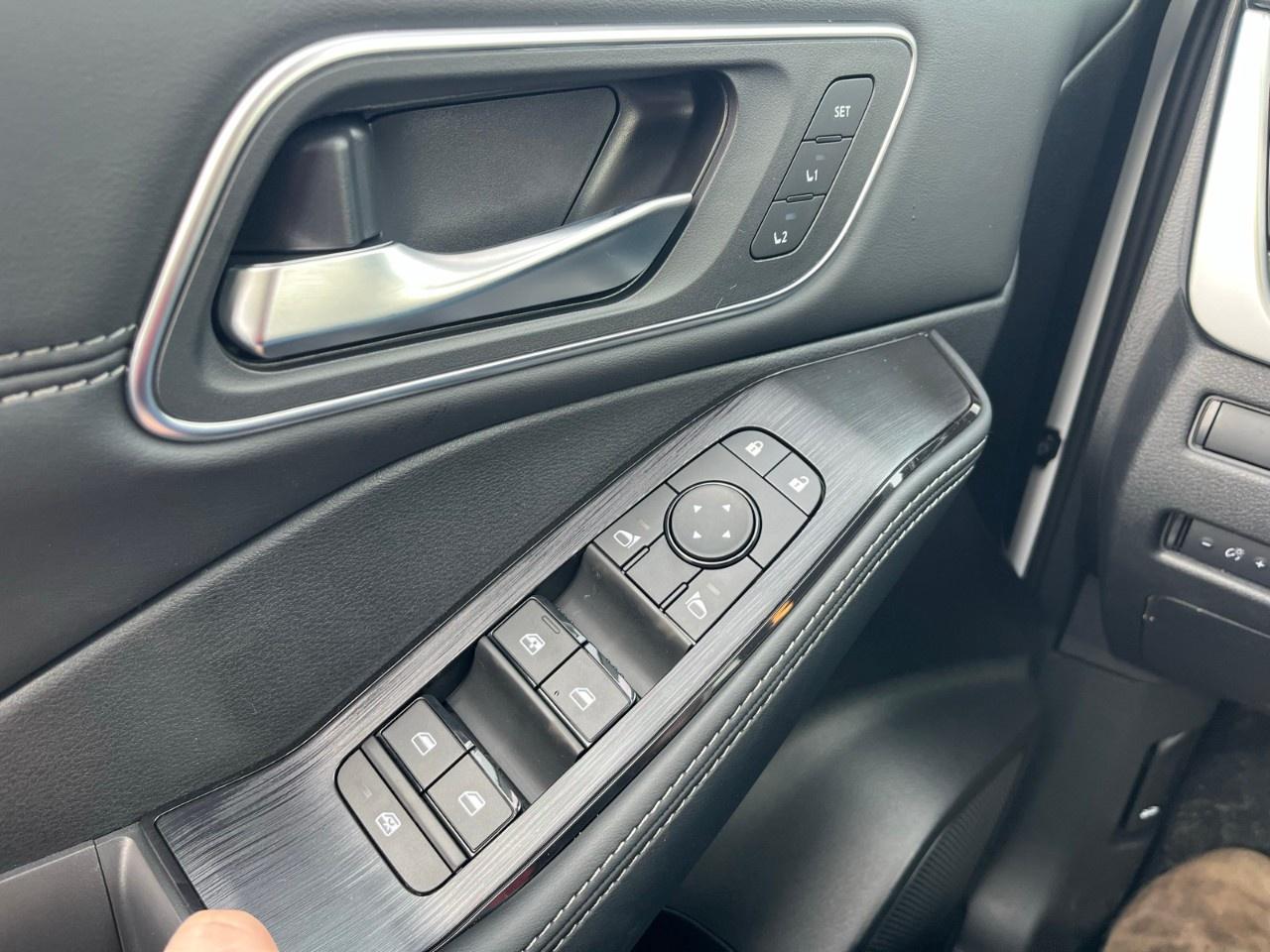 2026 Nissan Rogue AWD Platinum Photo