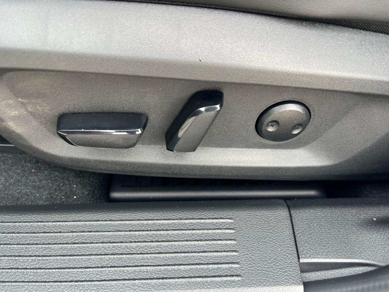 2026 Nissan Rogue AWD Platinum Photo