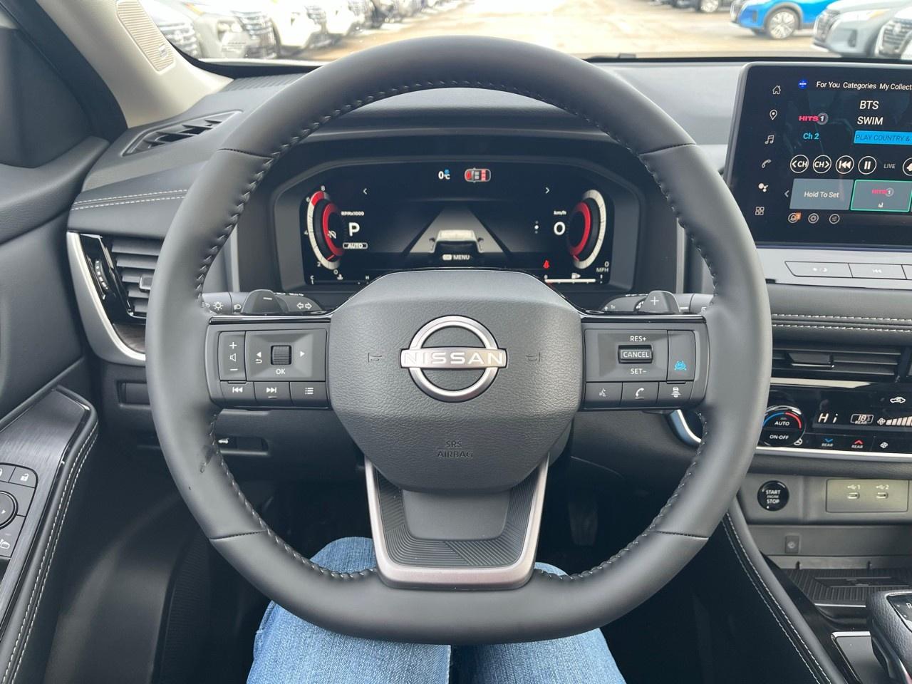 2026 Nissan Rogue AWD Platinum Photo