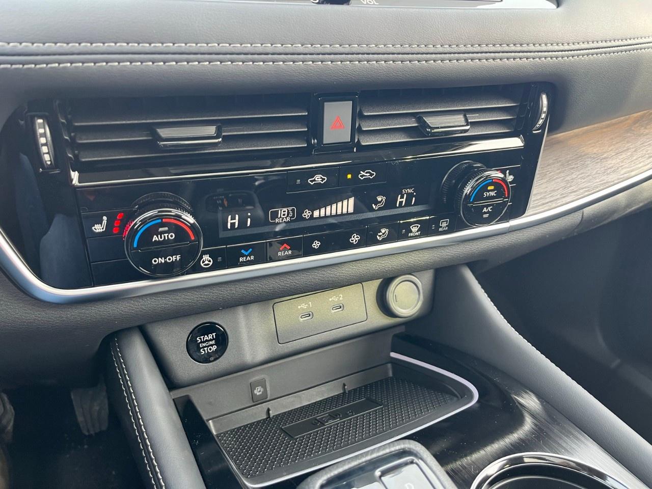 2026 Nissan Rogue AWD Platinum Photo