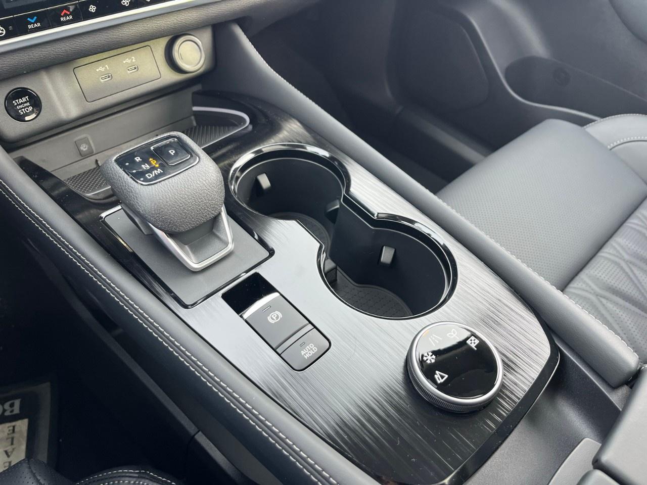 2026 Nissan Rogue AWD Platinum Photo