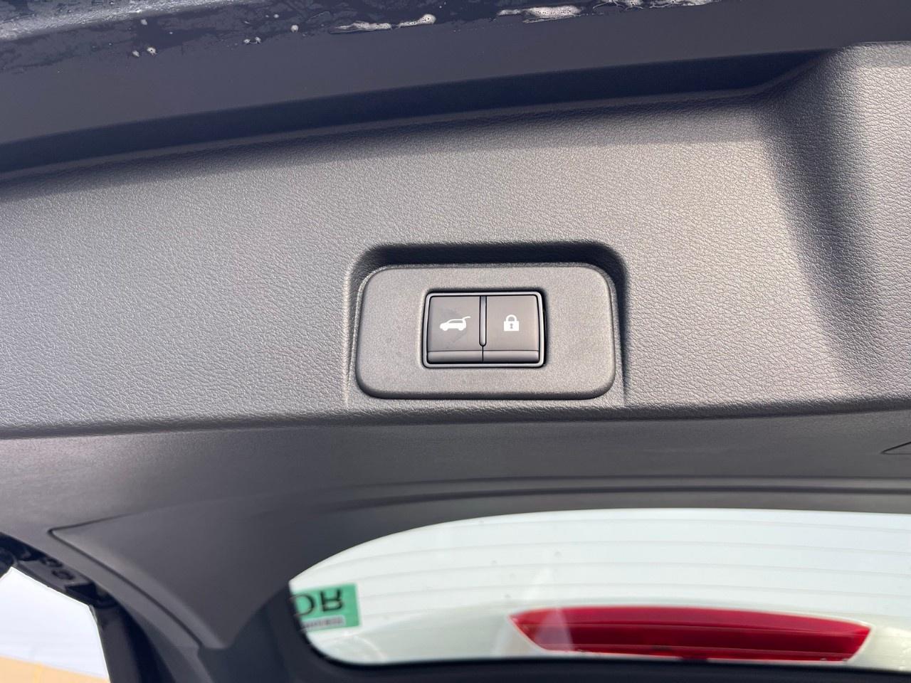 2026 Nissan Rogue AWD Platinum Photo