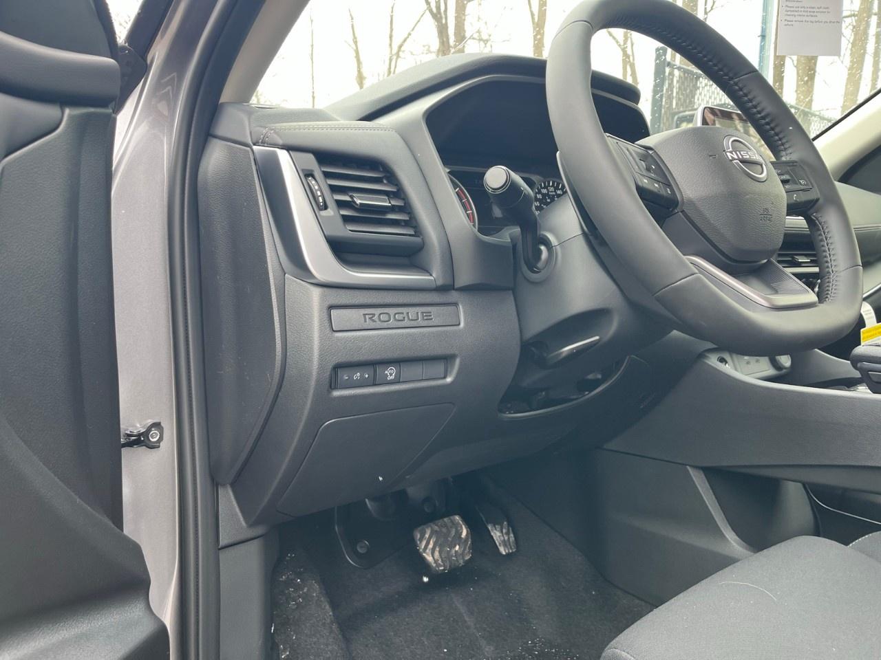2026 Nissan Rogue AWD S Photo
