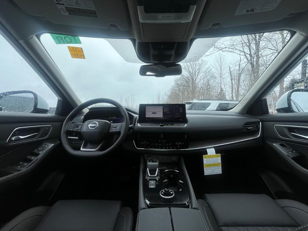 2026 Nissan Rogue AWD Platinum Photo