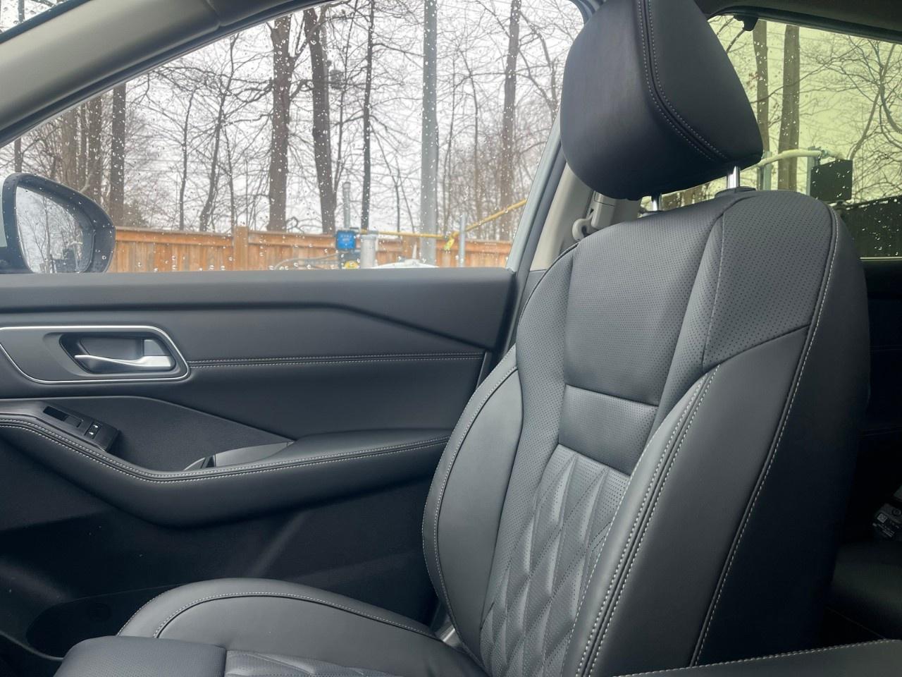 2026 Nissan Rogue AWD Platinum Photo