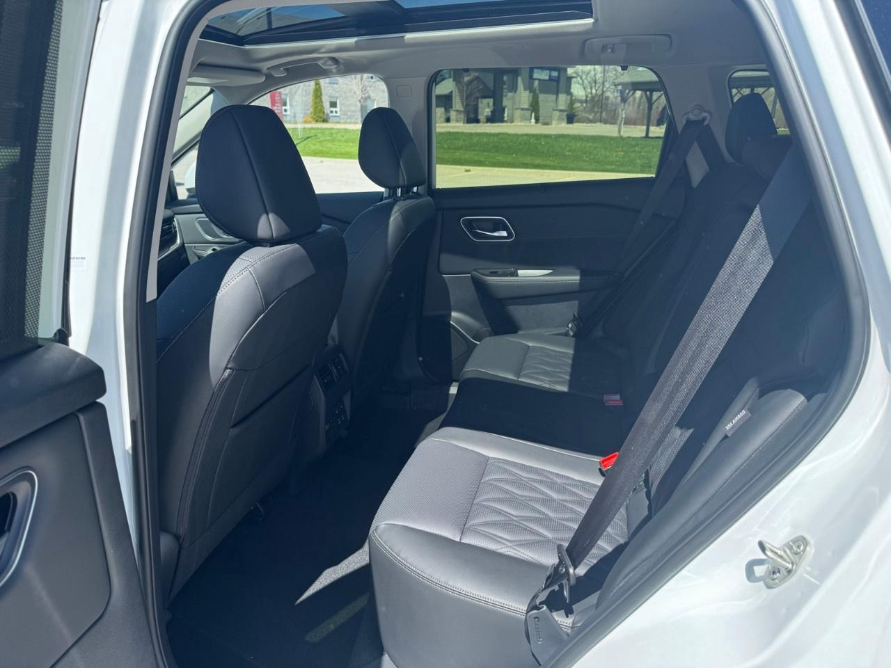 2026 Nissan Rogue AWD Platinum Photo