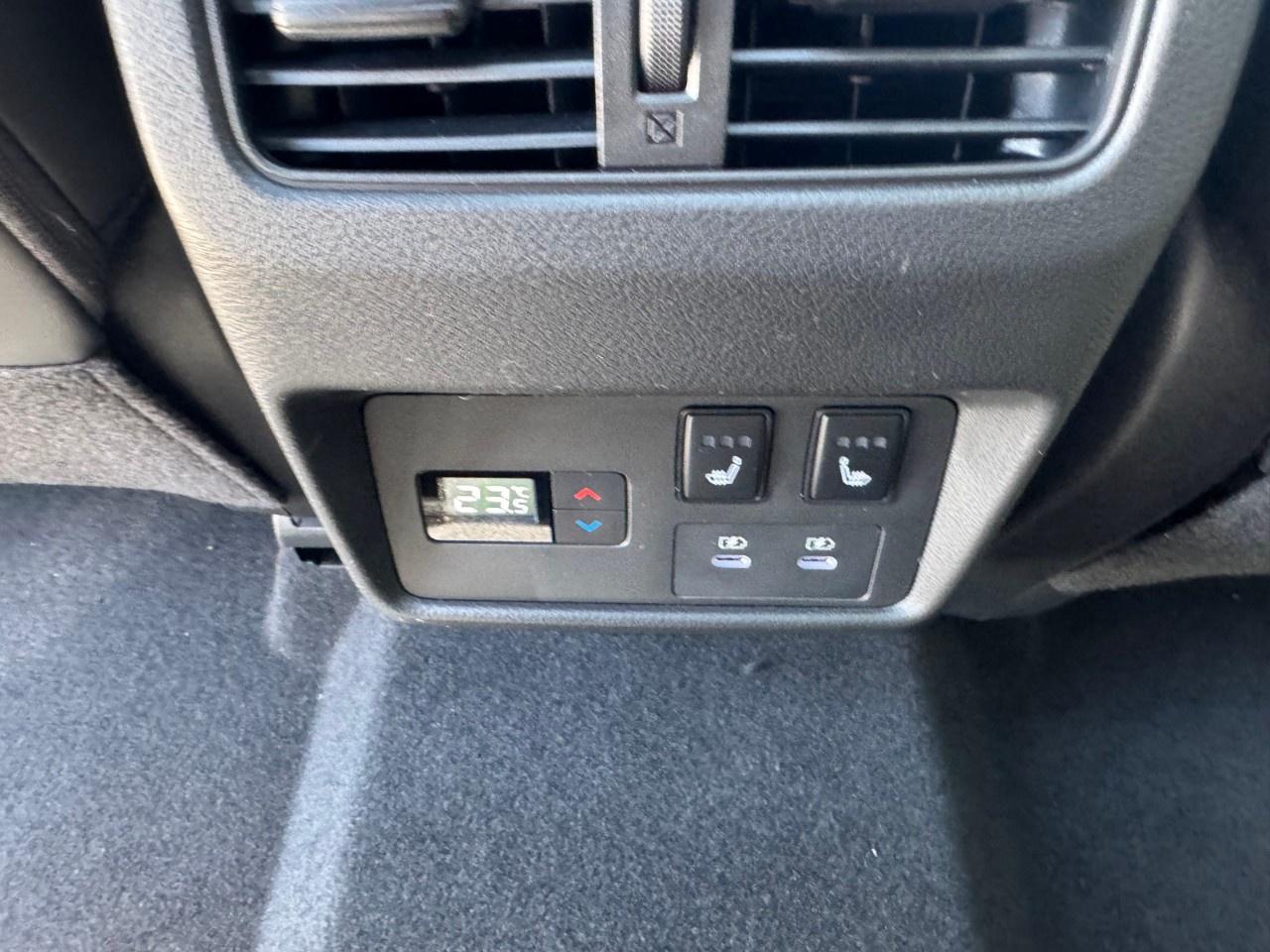 2026 Nissan Rogue AWD Platinum Photo
