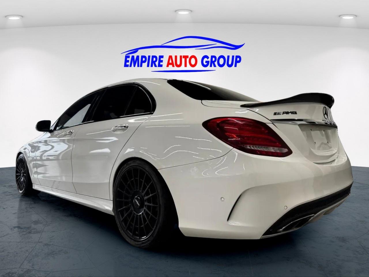 2017 Mercedes-Benz C-Class AMG C43 Photo3