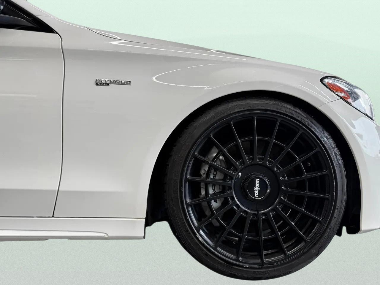 2017 Mercedes-Benz C-Class AMG C43 Photo