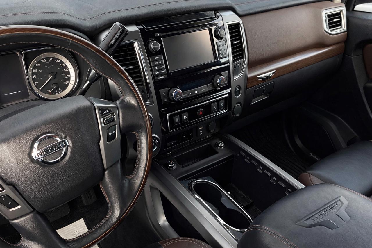 2017 Nissan Titan Platinum Reserve 5.6L V8 Photo