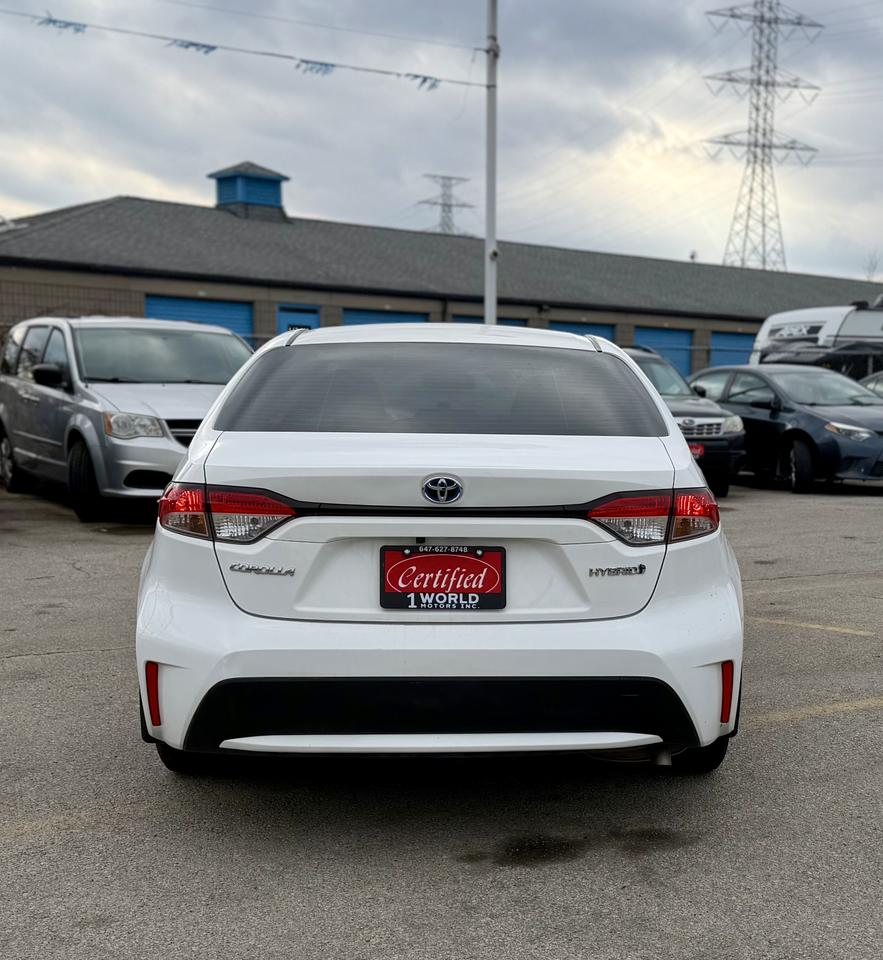 2022 Toyota Corolla Hybrid Photo3