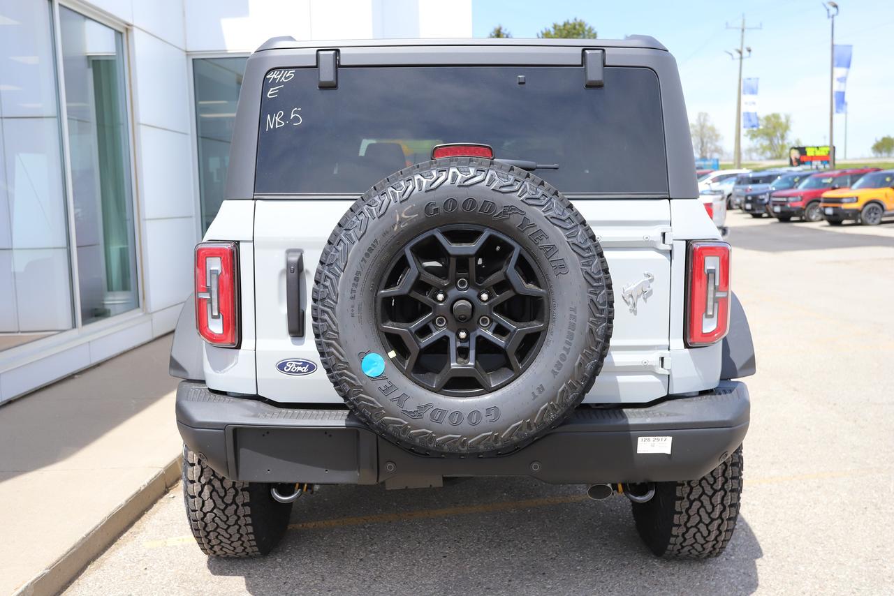 2026 Ford Bronco Badlands 4 Door 4x4 Photo4
