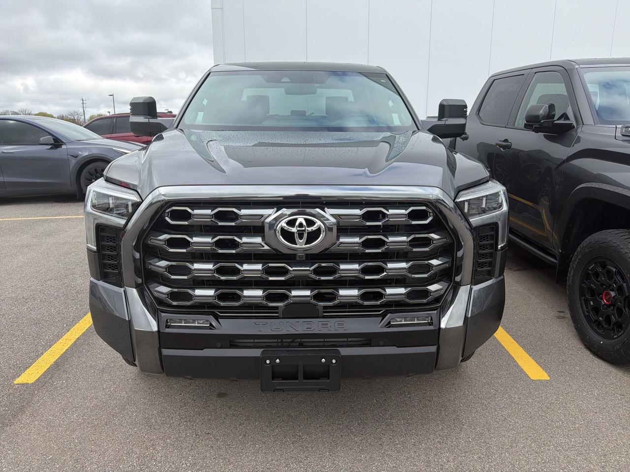 2026 Toyota Tundra Platinum Hybrid Photo3