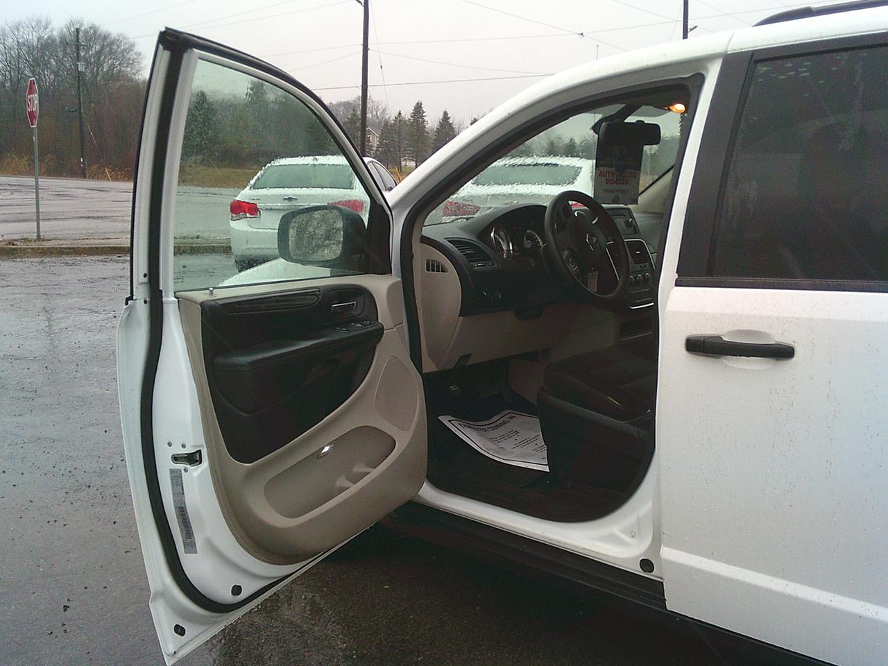 2018 Dodge Grand Caravan 4dr Wgn SE + ROOF RACK Photo