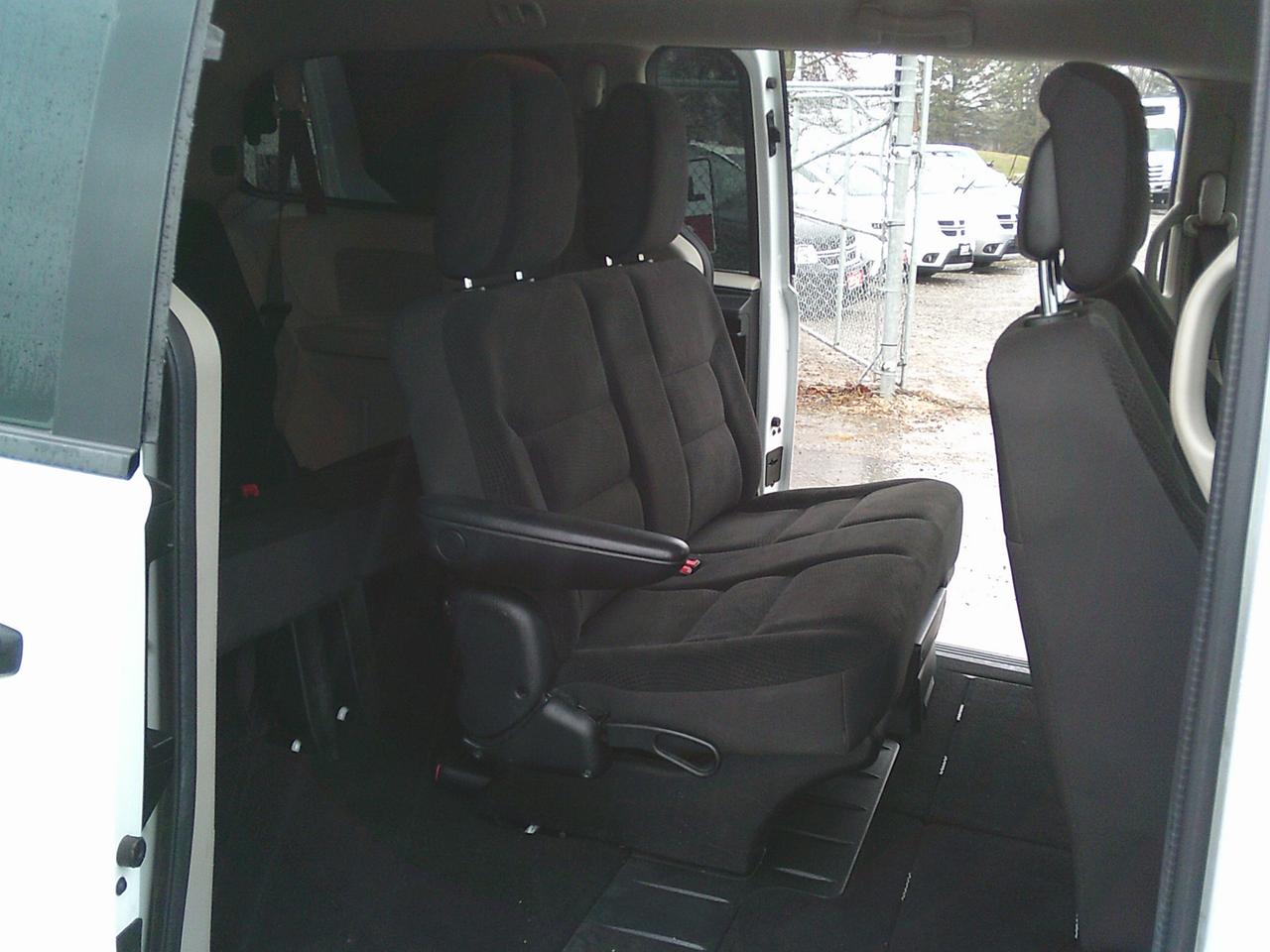 2018 Dodge Grand Caravan 4dr Wgn SE + ROOF RACK Photo