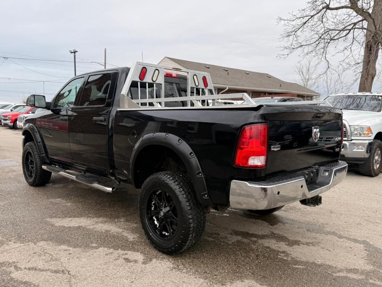 2015 RAM 3500 SLT | Cummins Diesel | Brand New Tires Photo4