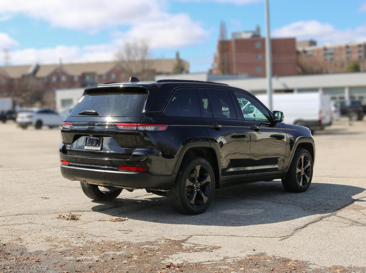 2024 Jeep Grand Cherokee Altitude 4x4 | BLUETOOTH | REMOTE START | SUNROOF Photo4
