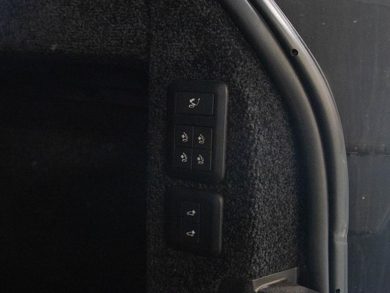 2020 Land Rover Range Rover P525 | AUTOBIOGRAPHY | MERIDIAN | 22" RIM Photo