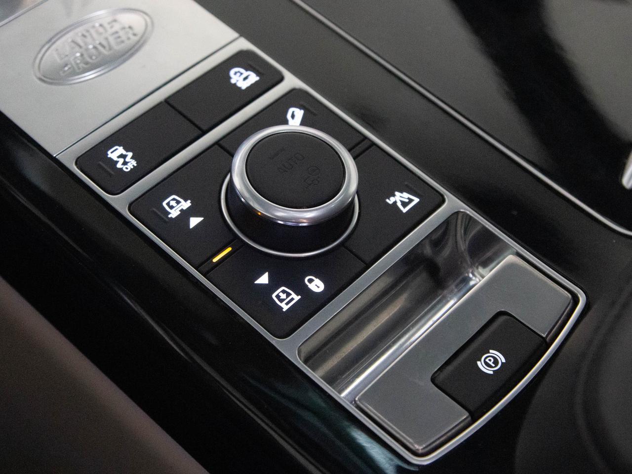 2020 Land Rover Range Rover P525 | AUTOBIOGRAPHY | MERIDIAN | 22" RIM Photo