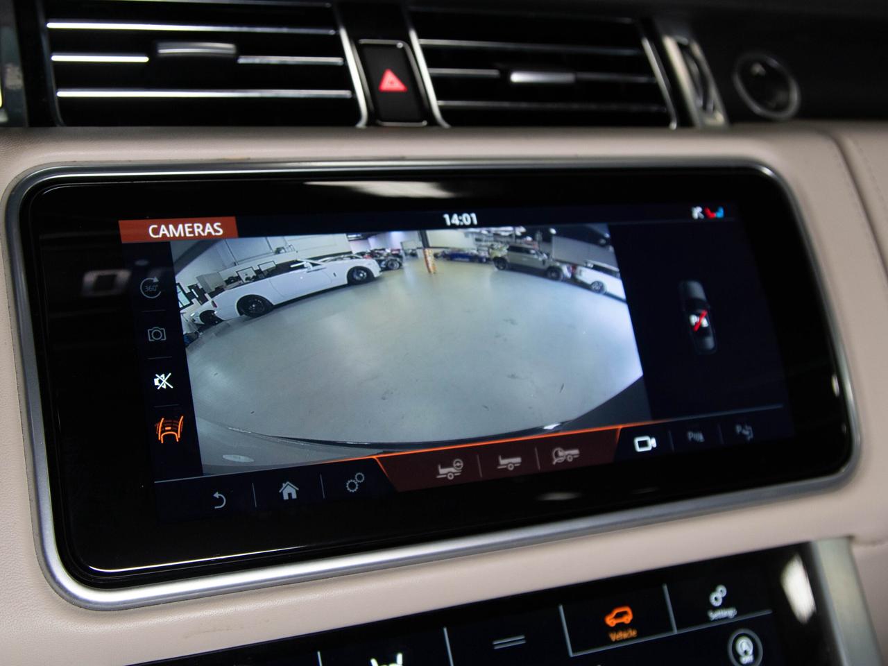 2020 Land Rover Range Rover P525 | AUTOBIOGRAPHY | MERIDIAN | 22" RIM Photo