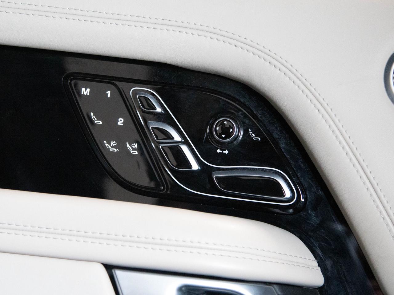 2020 Land Rover Range Rover P525 | AUTOBIOGRAPHY | MERIDIAN | 22" RIM Photo