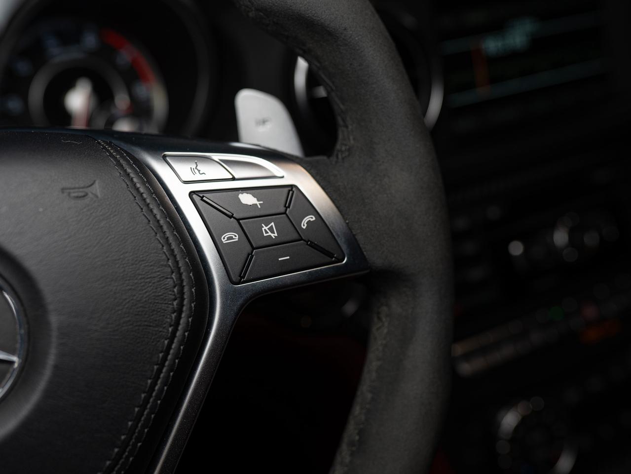 2013 Mercedes-Benz SL-Class 63 | AMG | CONVERTIBLE | PERFORMANCE PKG | B&O Photo