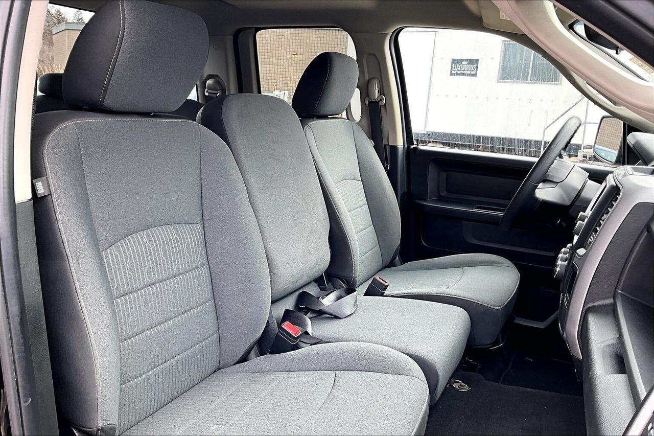 2022 RAM 1500 Classic Tradesman Quad Cab V6 | Spray Liner | Hitch | 4X4 Photo