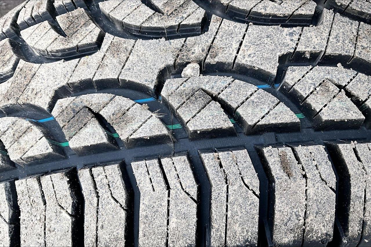 2022 RAM 1500 Classic Tradesman Quad Cab V6 | Spray Liner | Hitch | 4X4 Photo