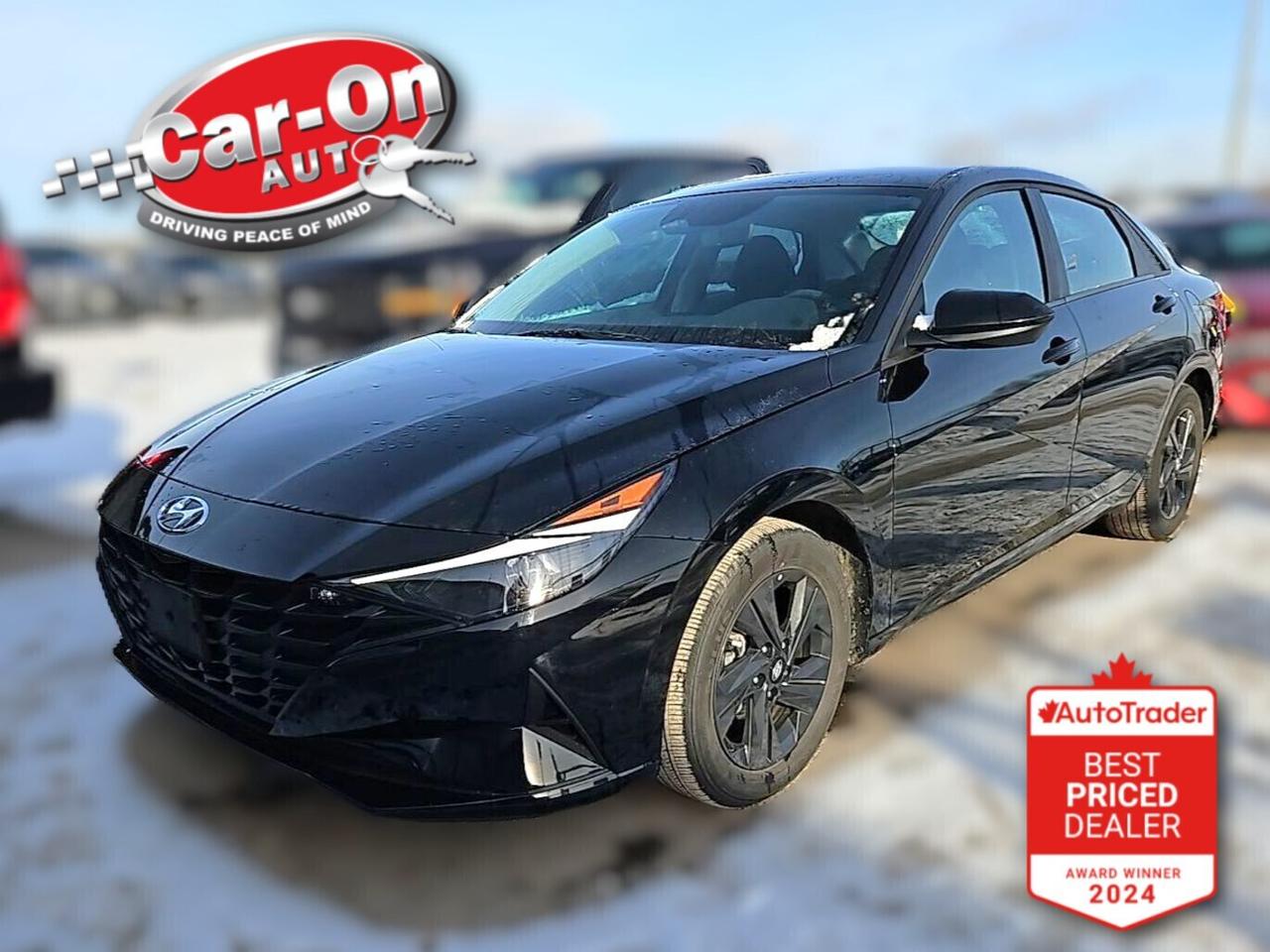 2023 Hyundai Elantra PREFERRED | LOW KMS! | HTD SEATS |CARPLAY | ALLOYS Photo0