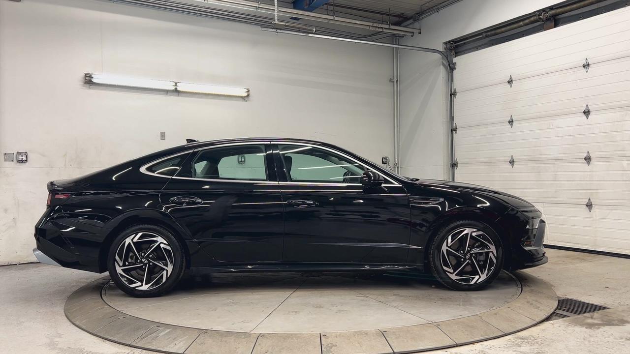 2024 Hyundai Sonata TREND AWD | LEATHER |PANO ROOF | CARPLAY | ALLOYS Photo